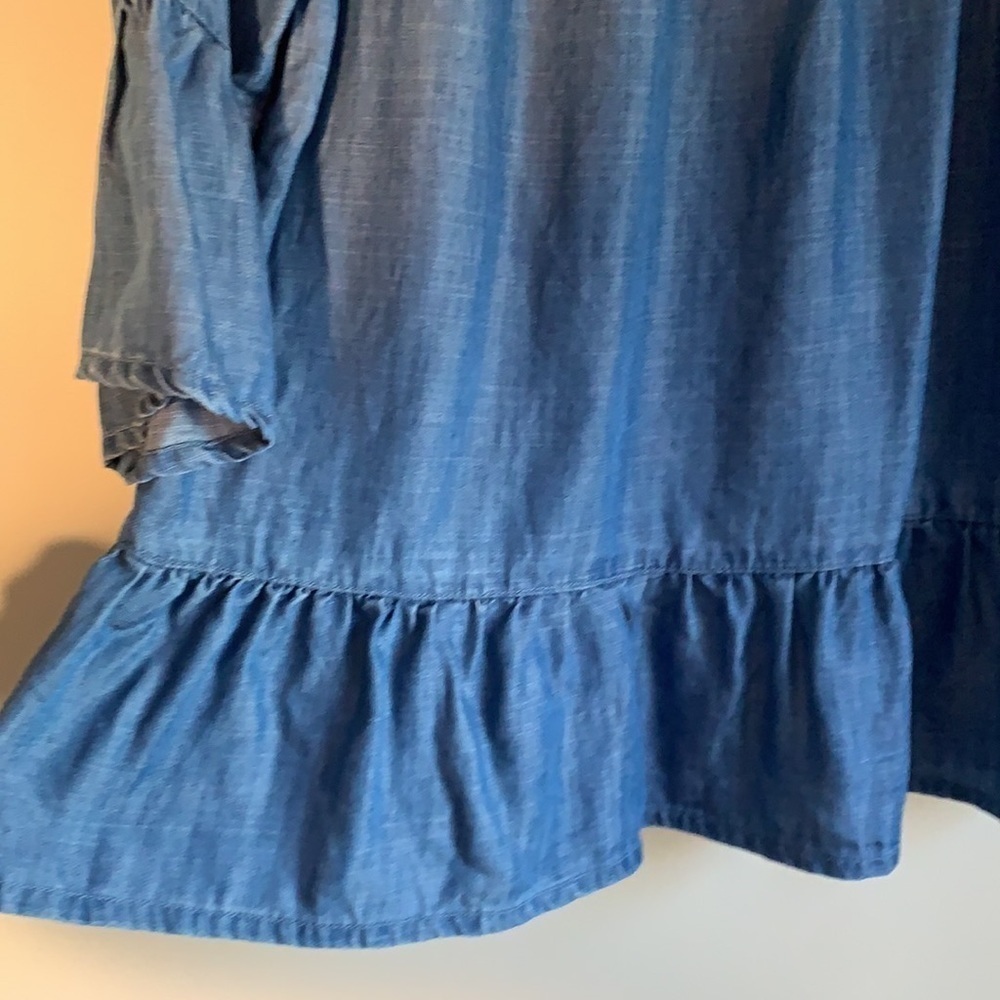 Blue Rain Chambray Peasant Top with Bell Sleeves and Peplum Hem size S - Picture 4 of 8